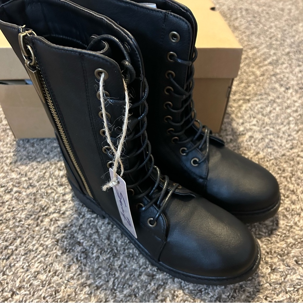 NWT Seven7 Combat Boots